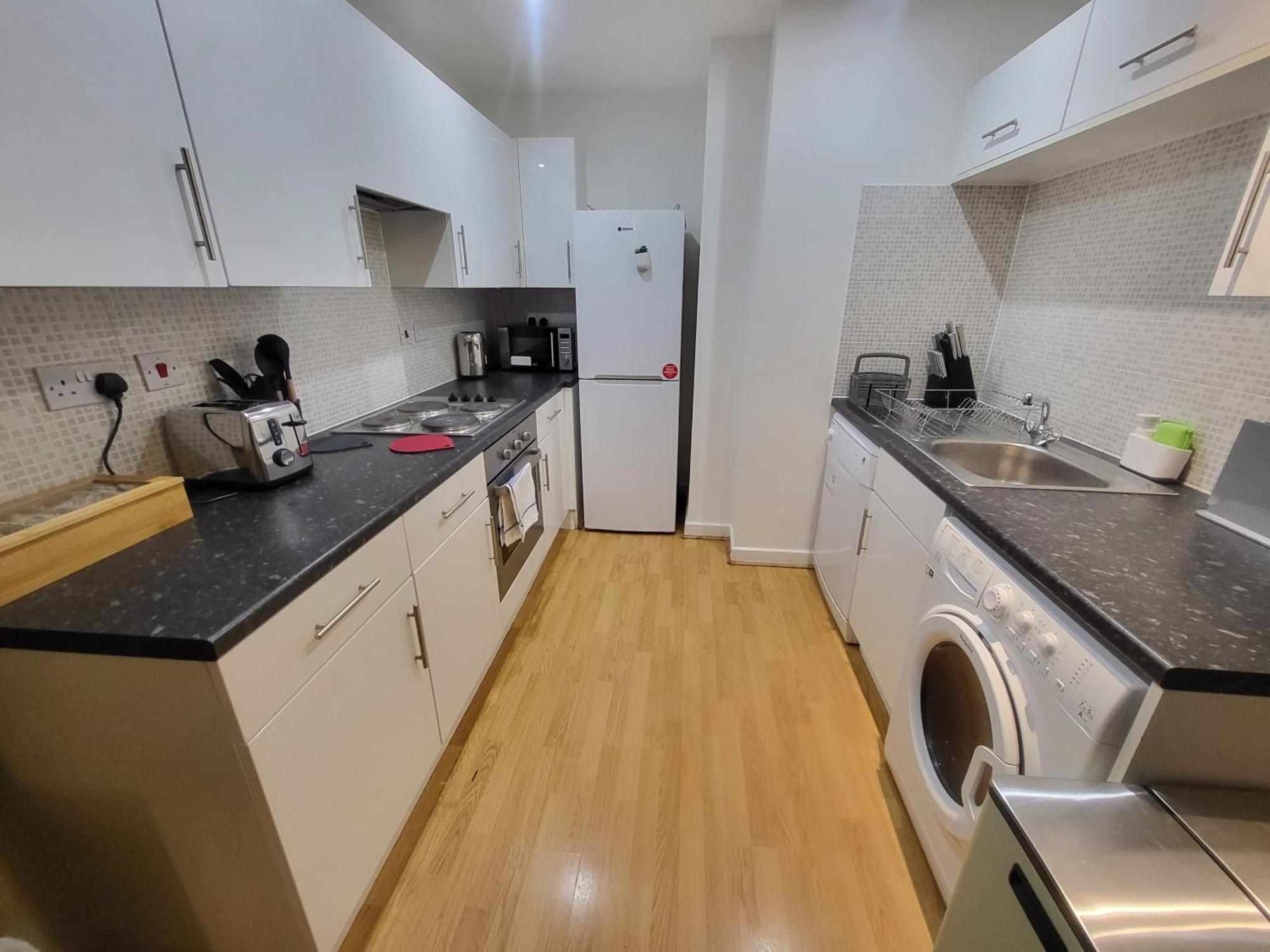 Garland Central City Apartment London 2 ภายนอก รูปภาพ