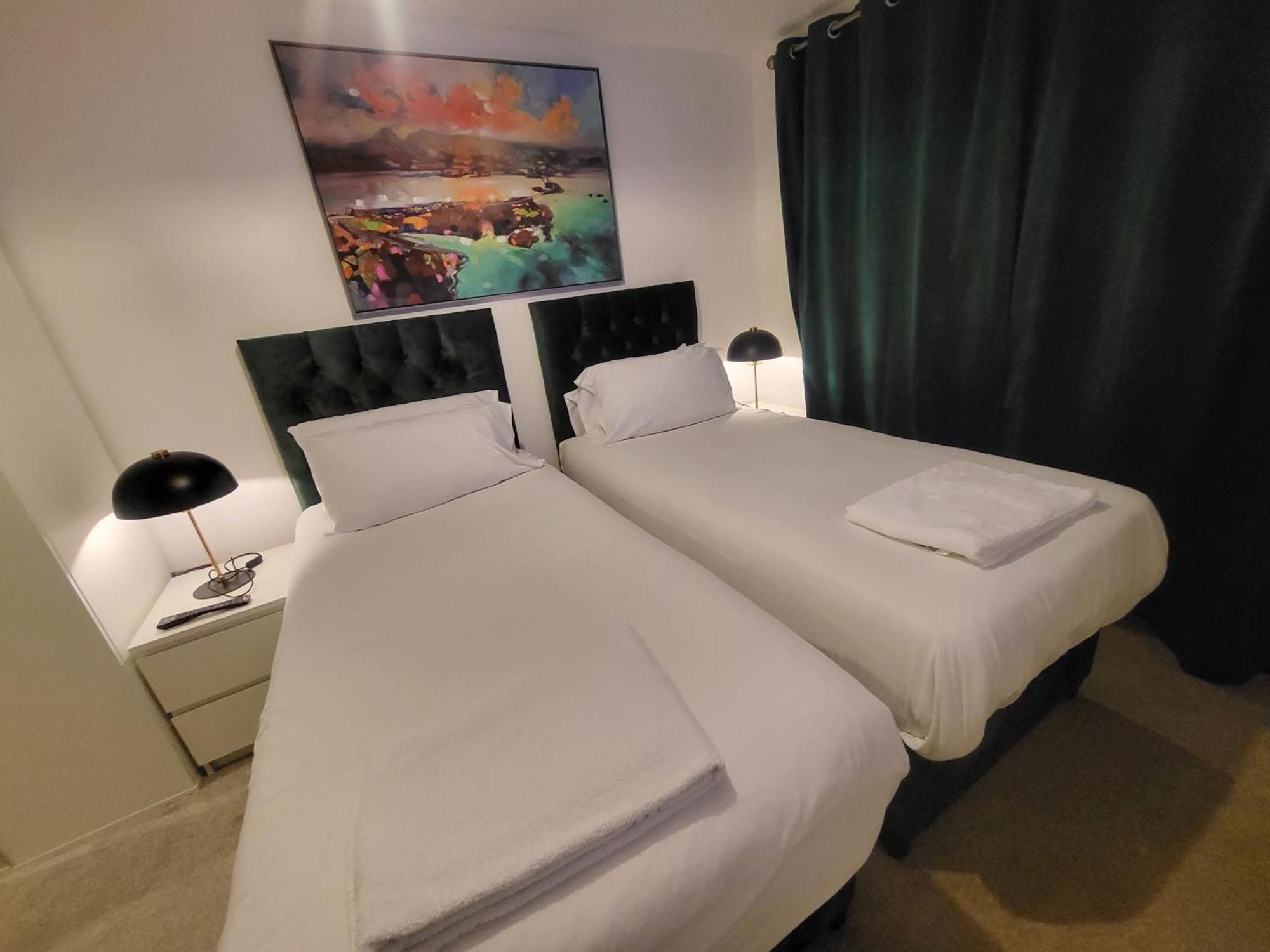 Garland Central City Apartment London 2 ภายนอก รูปภาพ