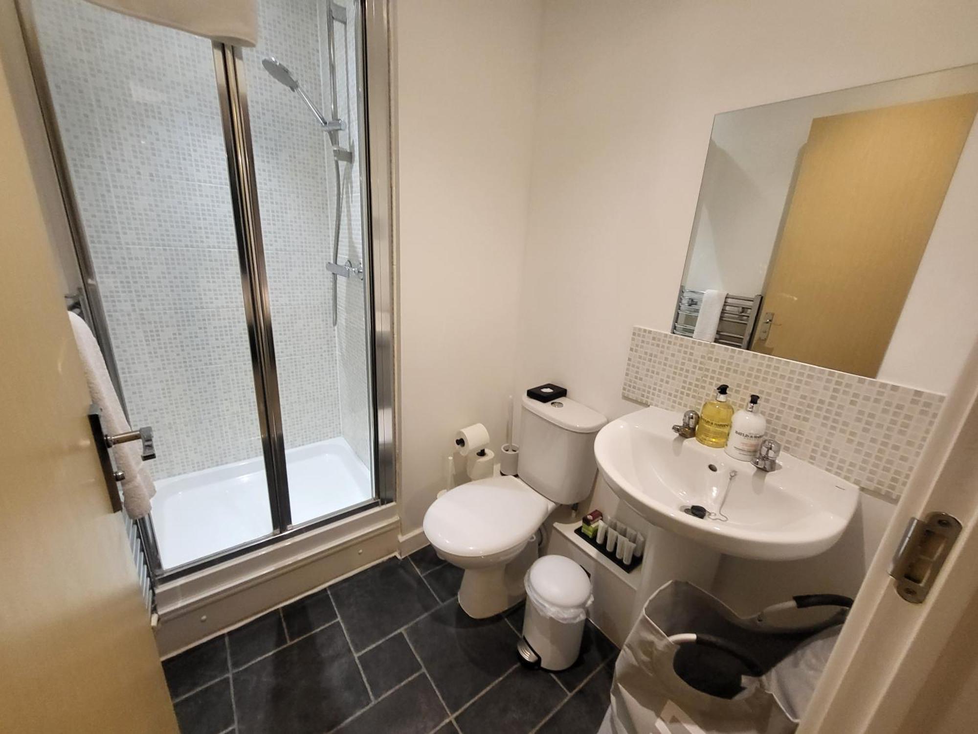 Garland Central City Apartment London 2 ภายนอก รูปภาพ