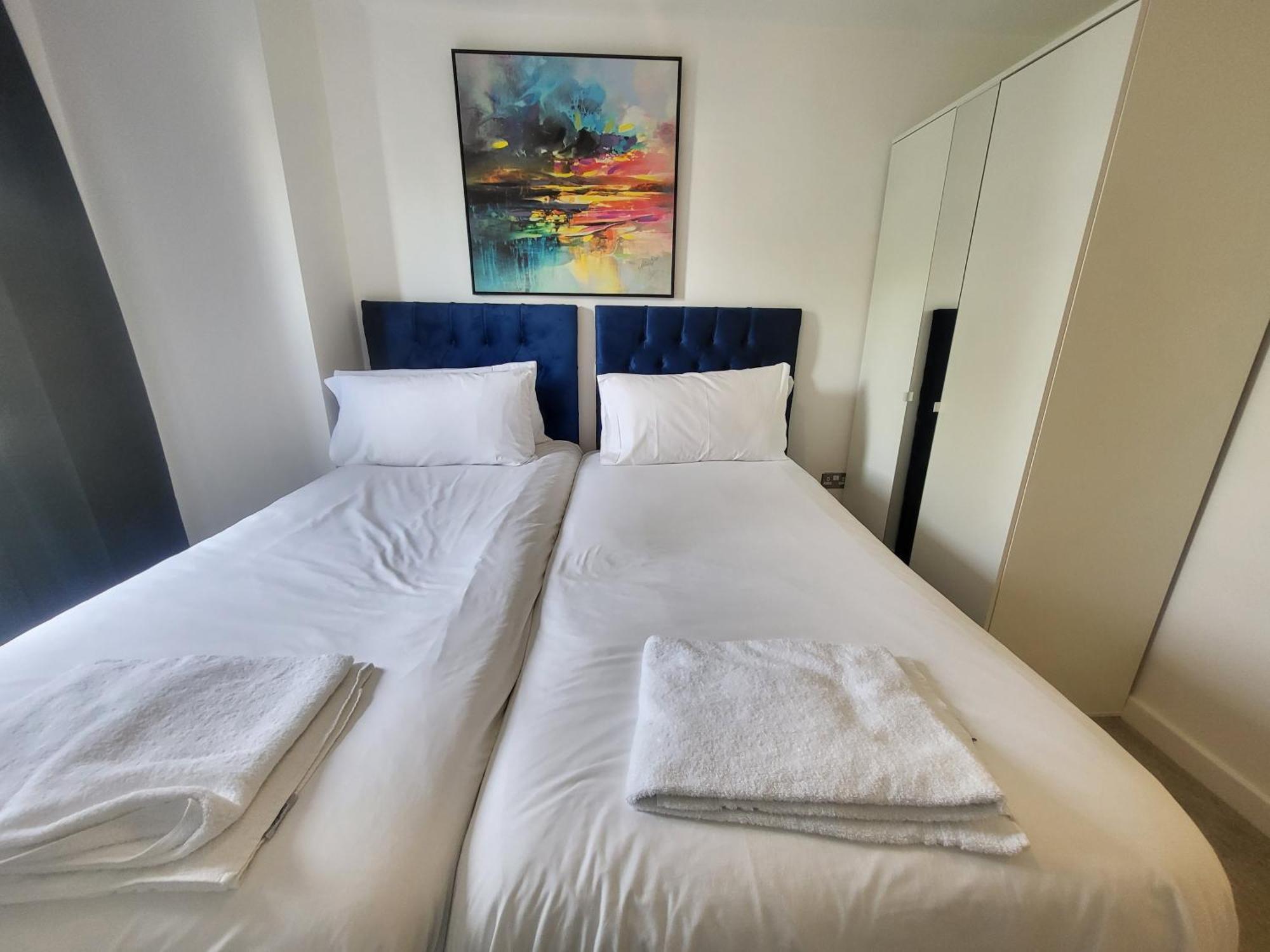 Garland Central City Apartment London 2 ภายนอก รูปภาพ