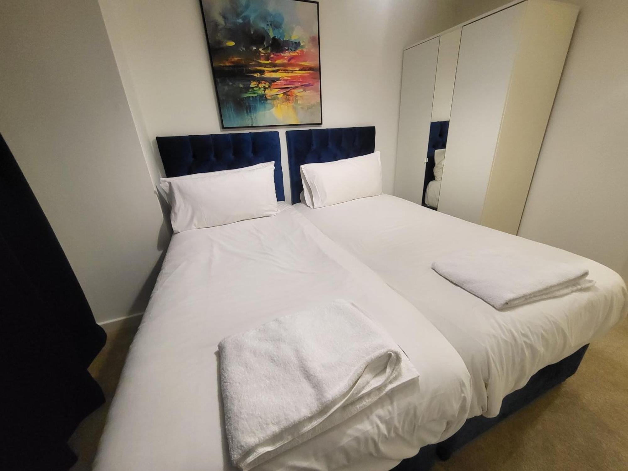 Garland Central City Apartment London 2 ภายนอก รูปภาพ