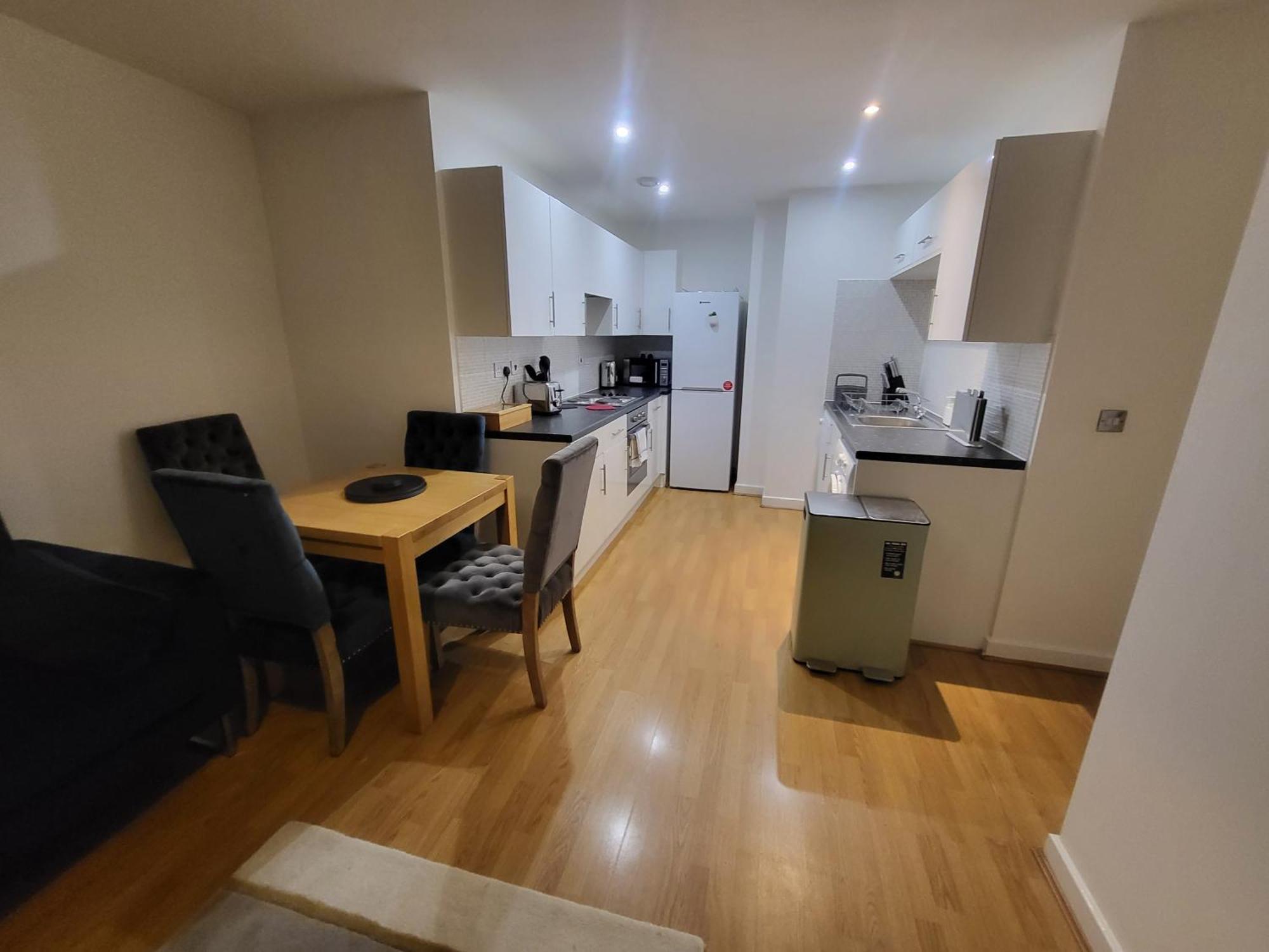 Garland Central City Apartment London 2 ภายนอก รูปภาพ